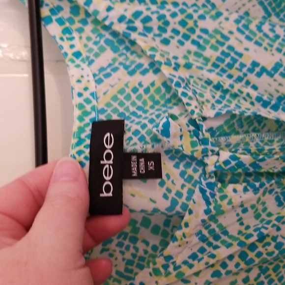 Bebe silk snake print top - Picture 6 of 7